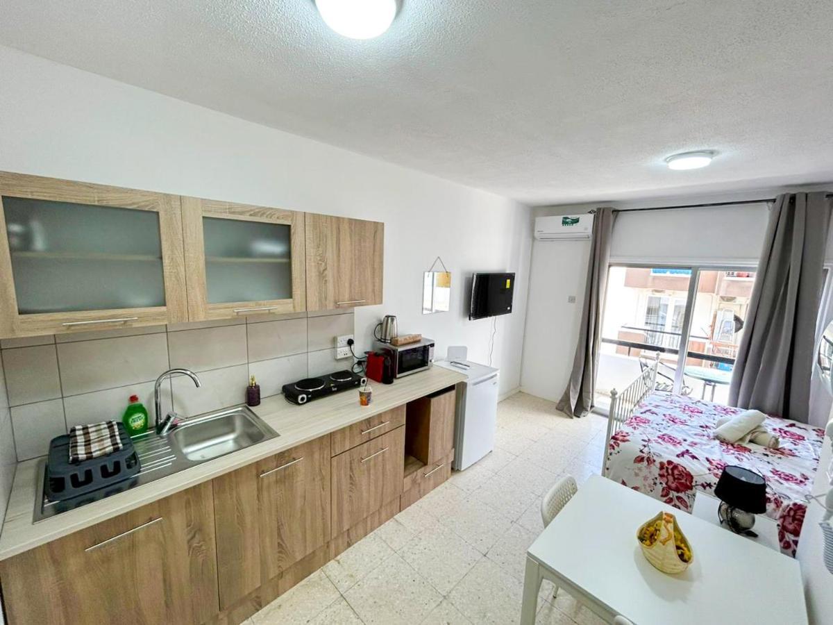 Central Comfort Studio ลาร์นาคา ภายนอก รูปภาพ